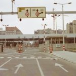 Checkpoint_Charlie_Berlin_00010005